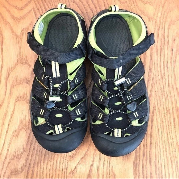 ๐ 6/$60, Keen, Little Boys Sandals, Black/Green, Velcro Straps, Size 6 - Picture 9 of 10
